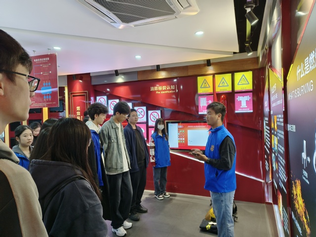 11-8照片2.jpg